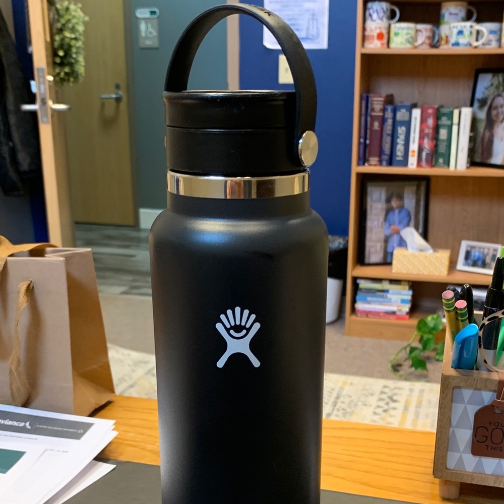 Hydro Flask Style Black Stainless Water Bottle with Carry Handle 40 oz